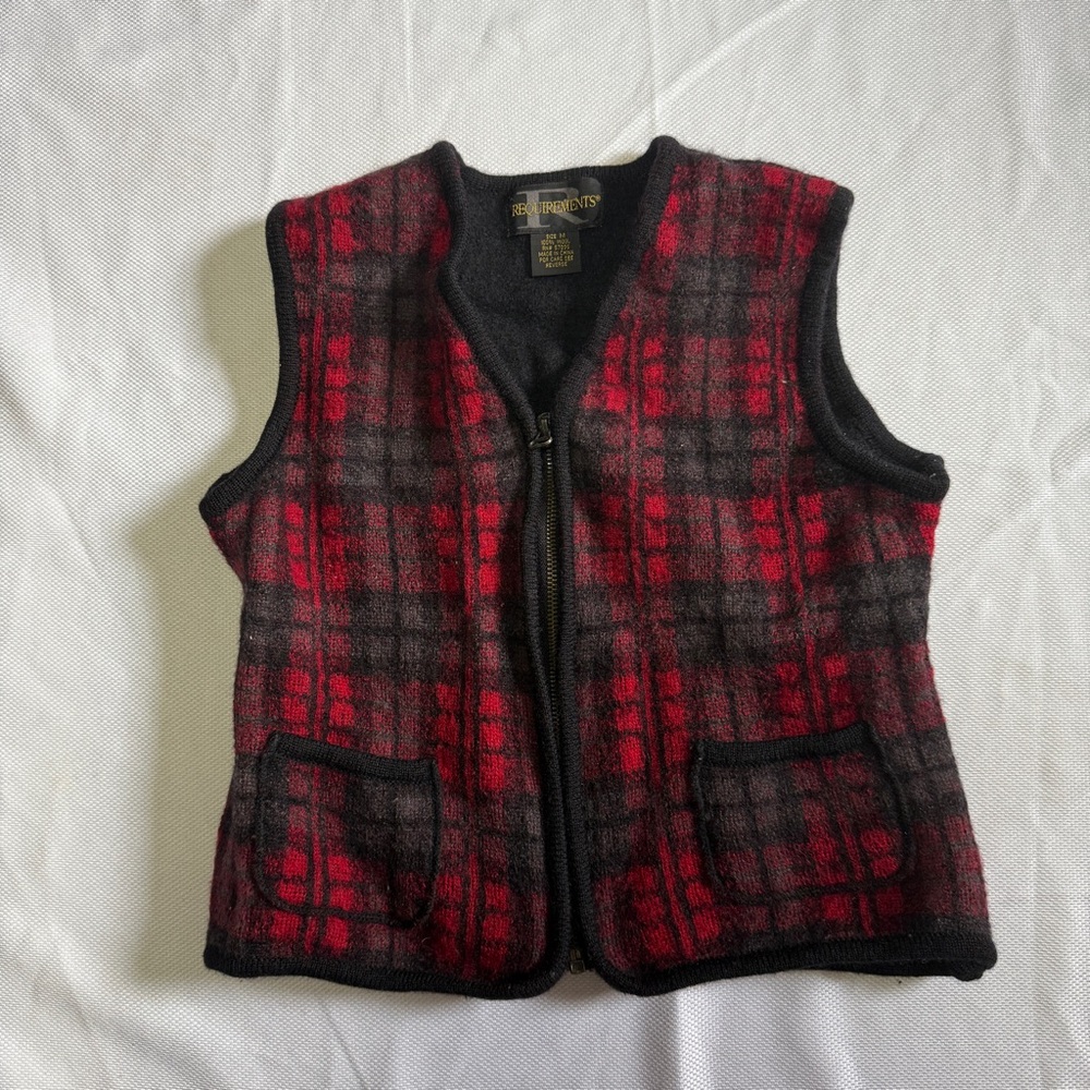 Requirements Vintage Plaid Red and Black Plaid Vest Wool